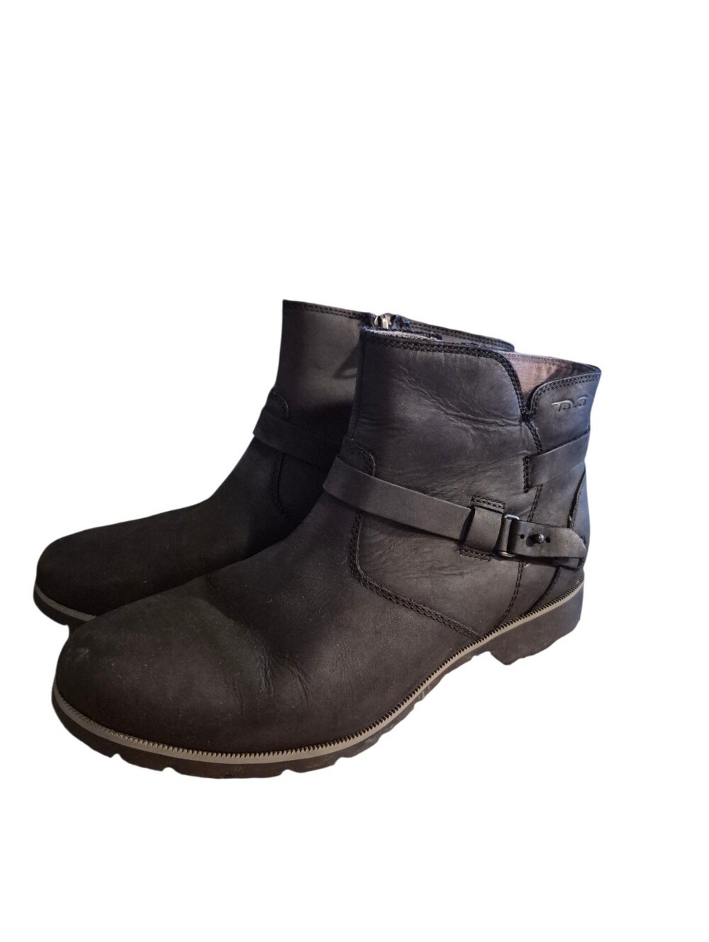 Teva Black Leather Ankle Boots - 10.        G60
